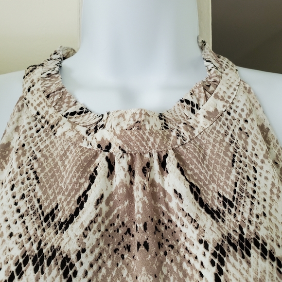 Apt 9 Sleeveless Snake Print Yellow Stripe Keyhole - Picture 4 of 9